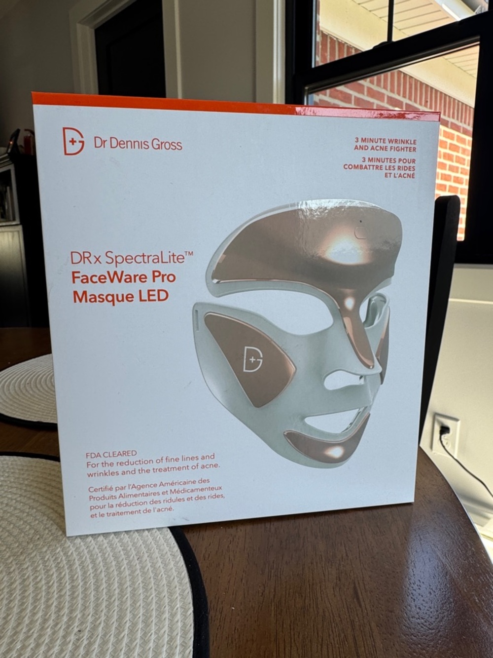 Dr. Dennis Gross DRx SpectraLite FaceWare Pro LED Mask - White & Rose Gold